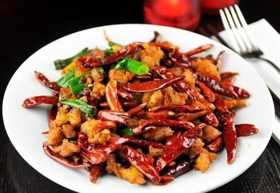 Một nghiên cứu được công bố trên tạp chí Molecules năm 2022 cho thấy capsaicin có thể giúp ngăn ngừa béo phì. 