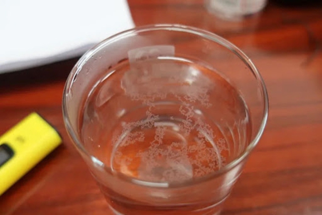 Xin lỗi mấy cũng ngay 4 loại ấm siêu tốc này! Mỗi lần nước uống vào là mỗi lần bong bóng ung thư- Ảnh 3.