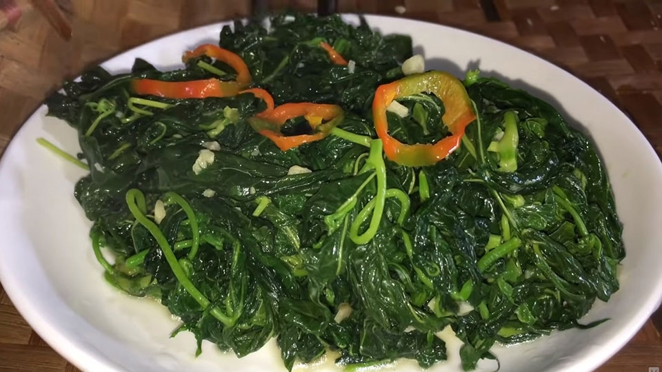 Thành phẩm rau sắn xào tỏi